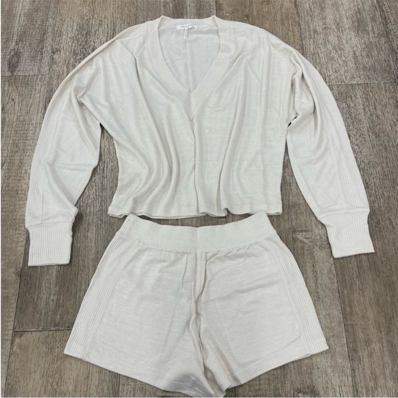 Rag & Bone Lounge Gifting Set Knit Top Shorts Off White Pale Beige $250 - Picture 8 of 14